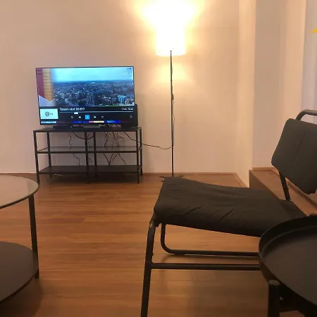 Comfortable And Spacious In One Of Belgrade's Exclusive Neighbourhoods Apartman *