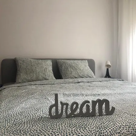 Apartman Comfortable And Spacious In One Of Belgrade's Exclusive Neighbourhoods Belgrade